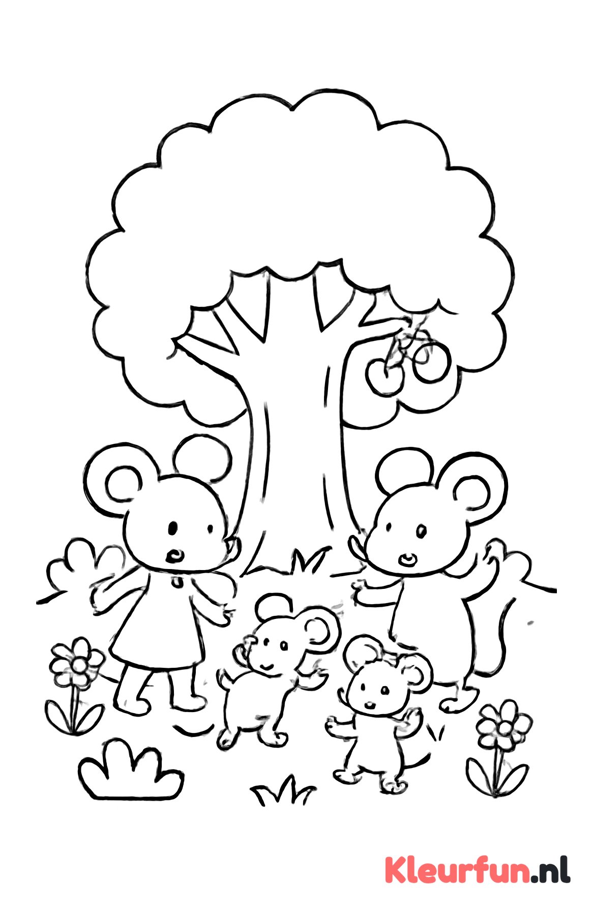 Muizenfamilie speelt in het bos