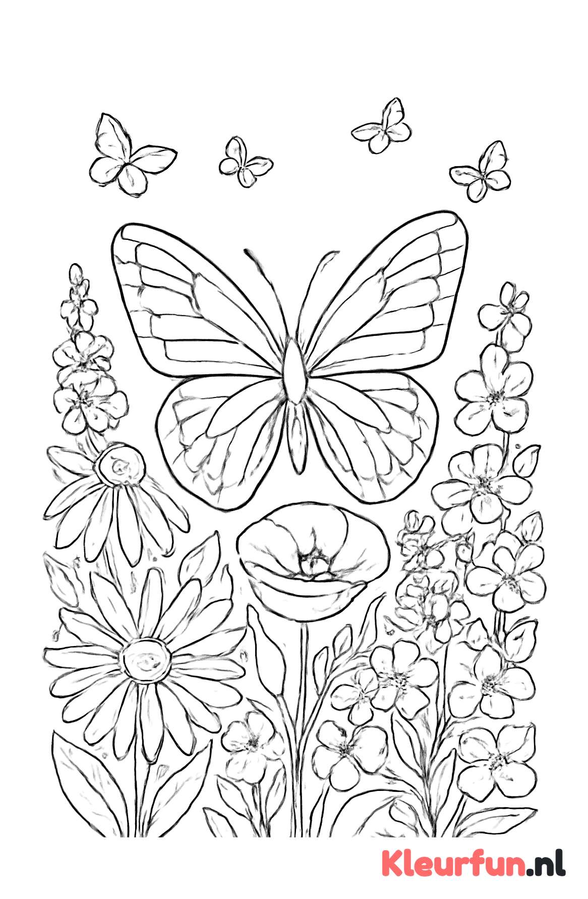 Vlinder in bloemrijke tuin
