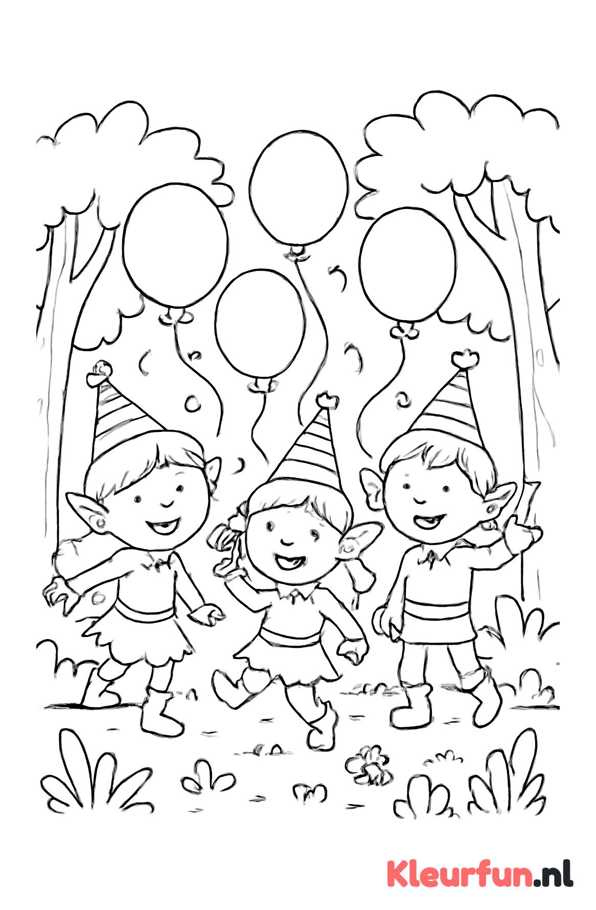 Drie Elfjes Vieren Feest in het Bos