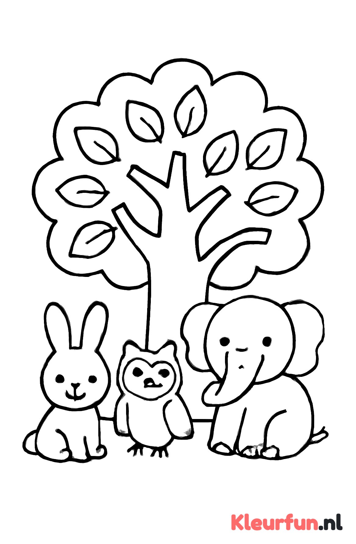 Grote sprookjesboom met dieren