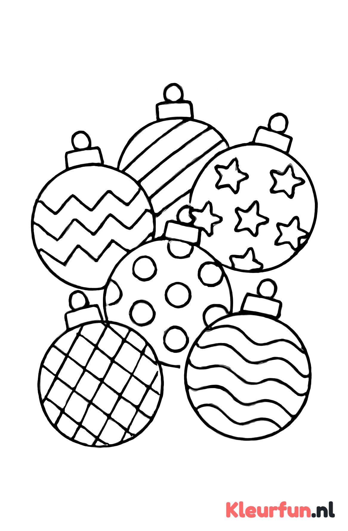 Cluster van kerstballen met geometrische patronen