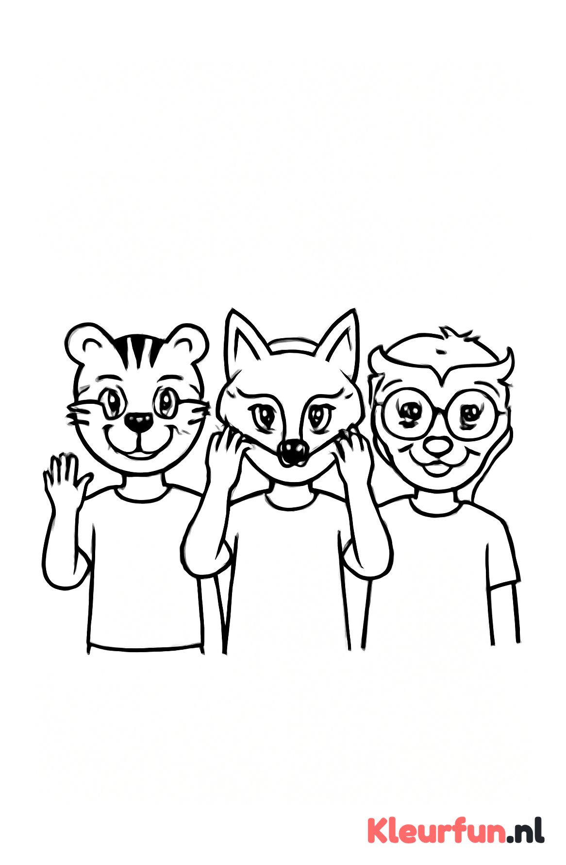 Kinderen met dierenmaskers op carnaval