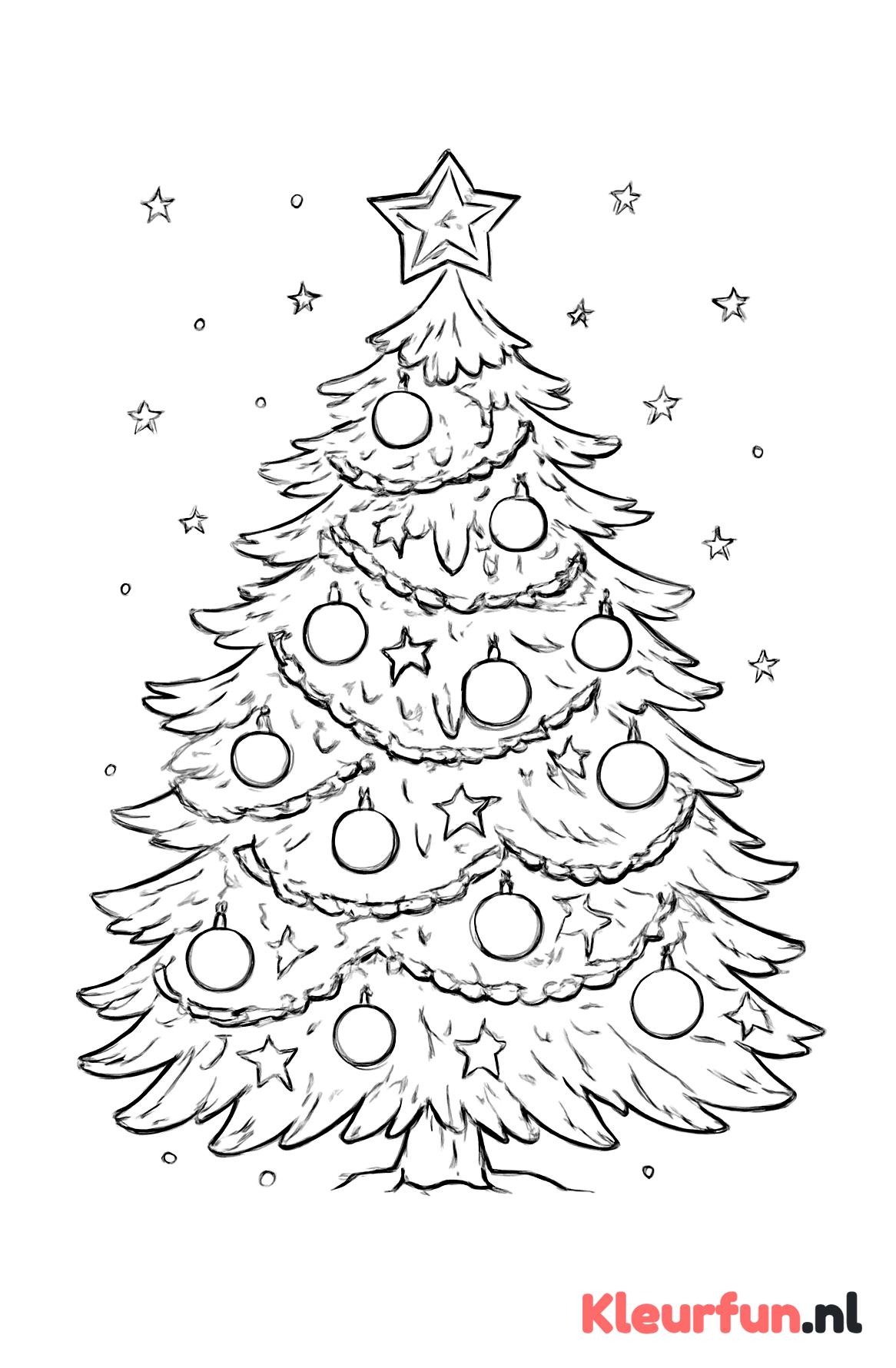 Grote gedetailleerde kerstboom met versiering