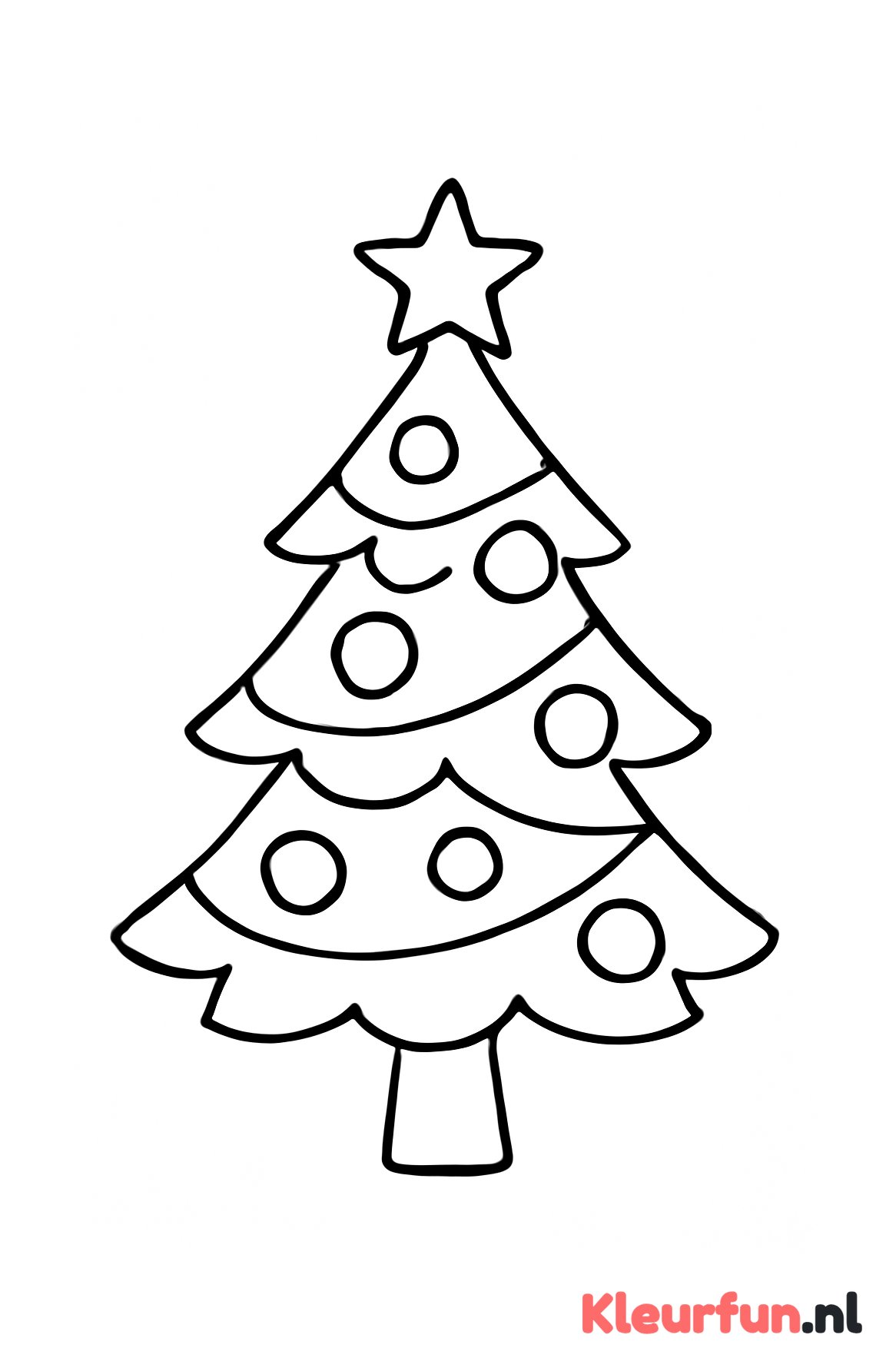 Grote kerstboom met ballen