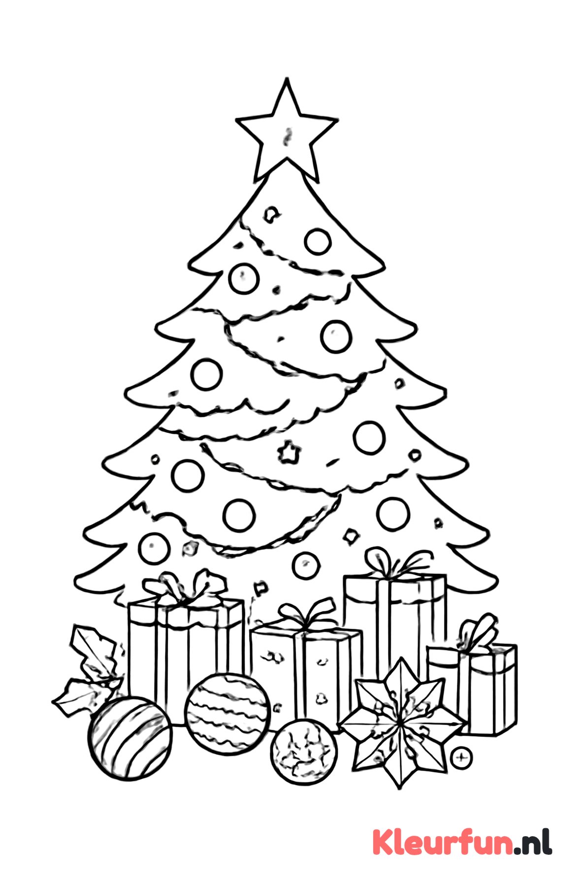 Grote kerstboom met ster en cadeaus
