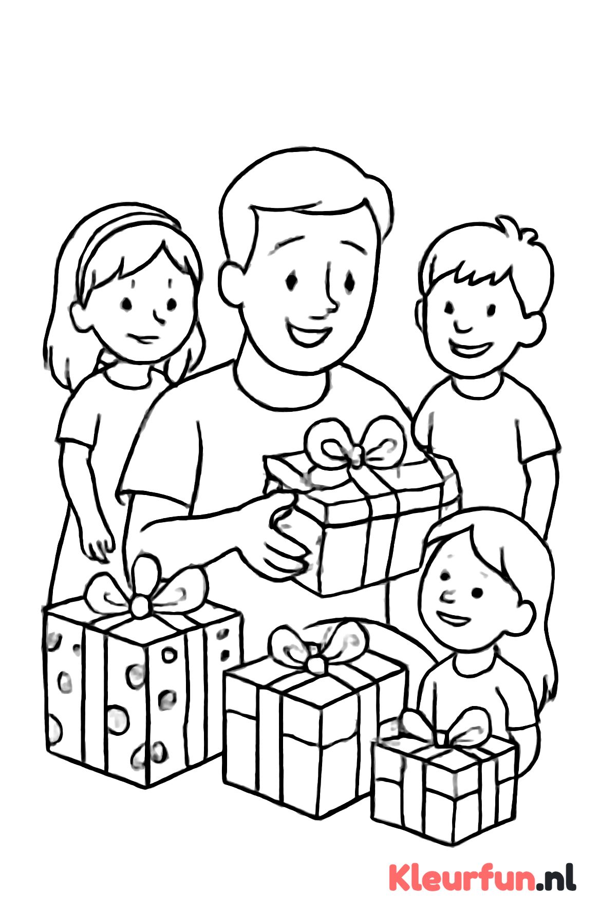 Papa pakt cadeaus uit met kinderen