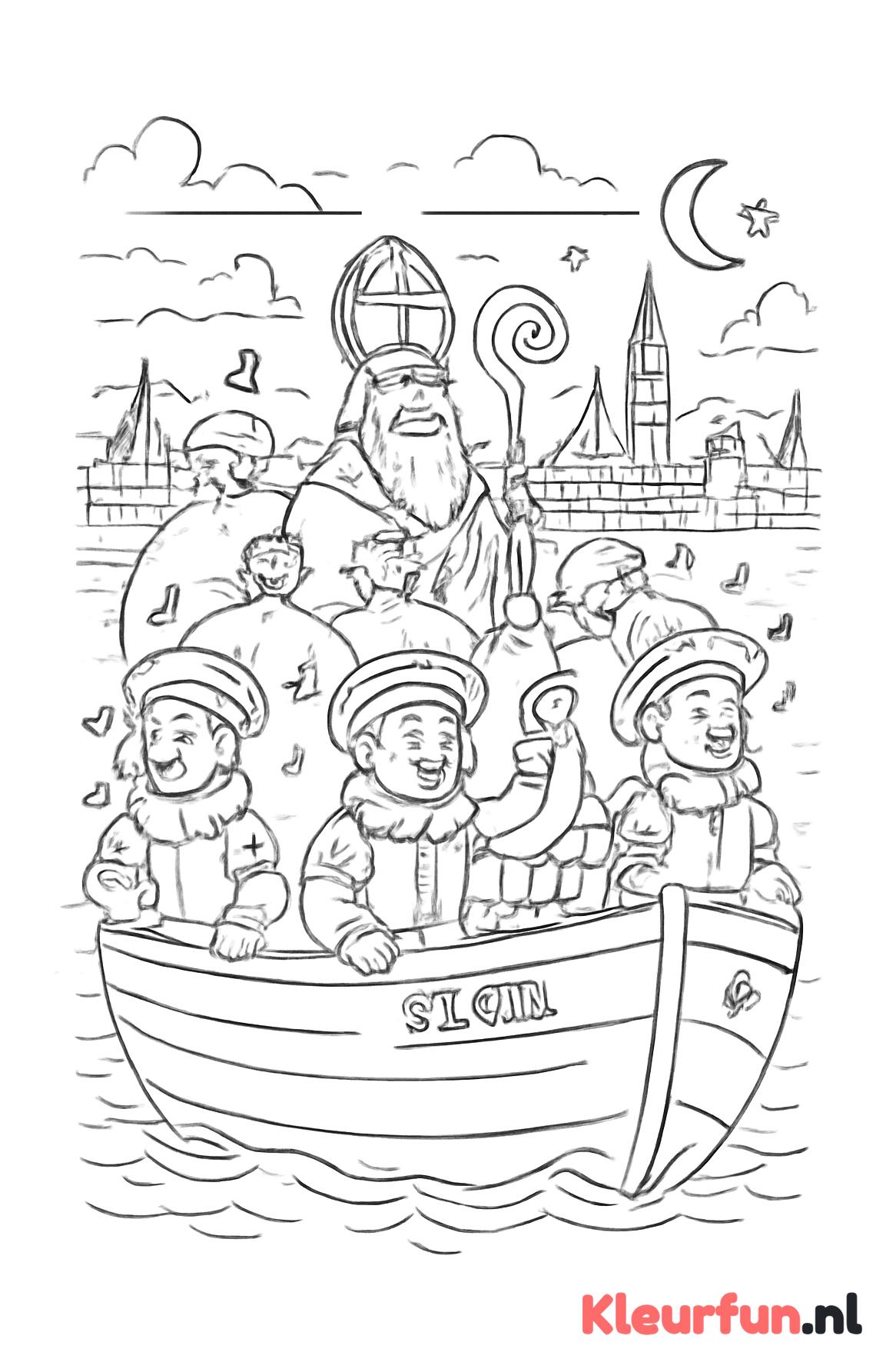Sinterklaas boot in de haven met Pieten