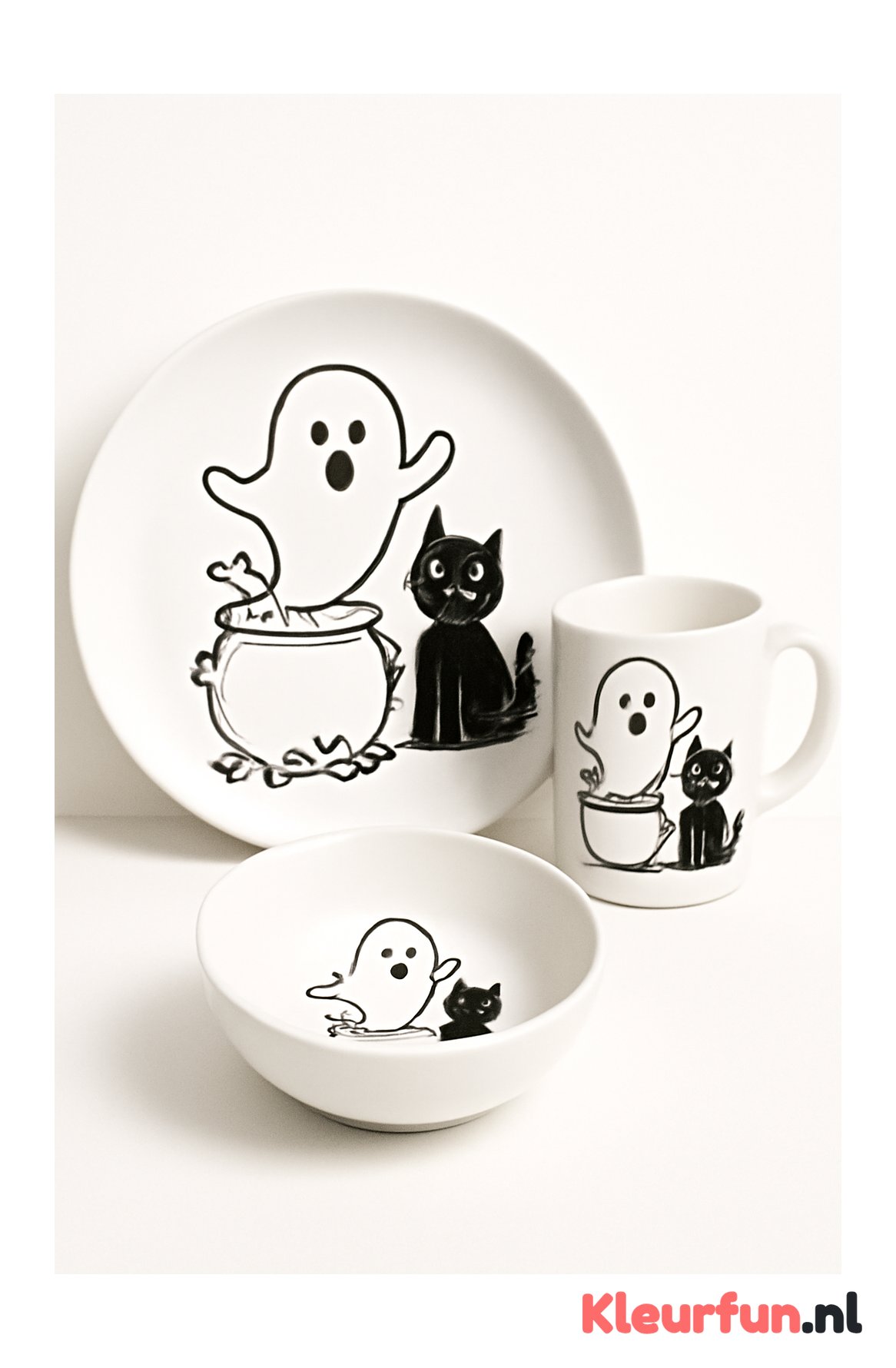 Spook uit ketel met zwarte kat