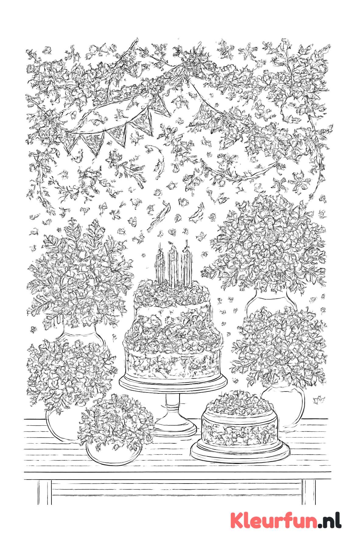 Verjaardagsfeest met bloemen en taart