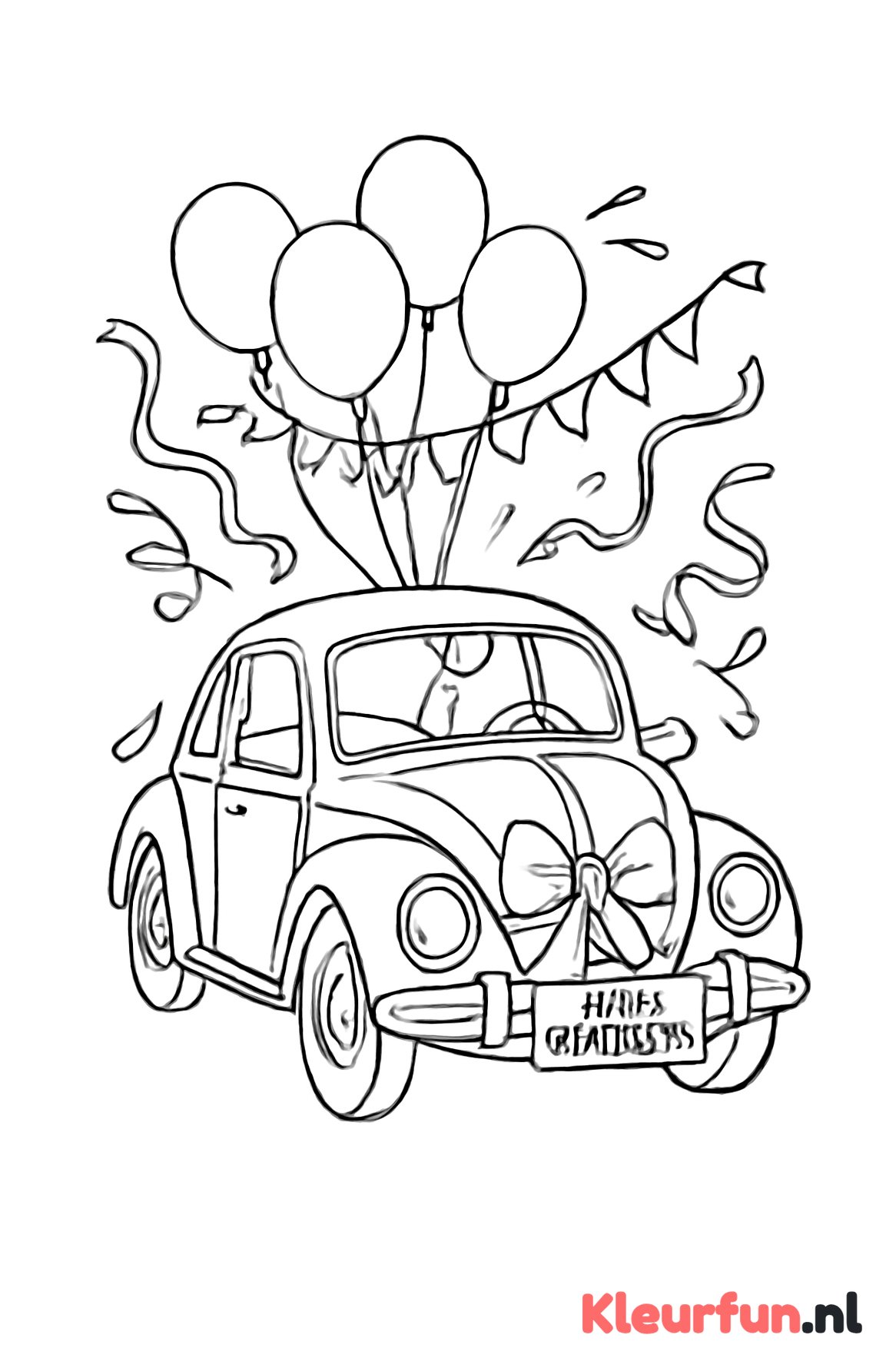 Vrolijke trouwauto met ballonnen