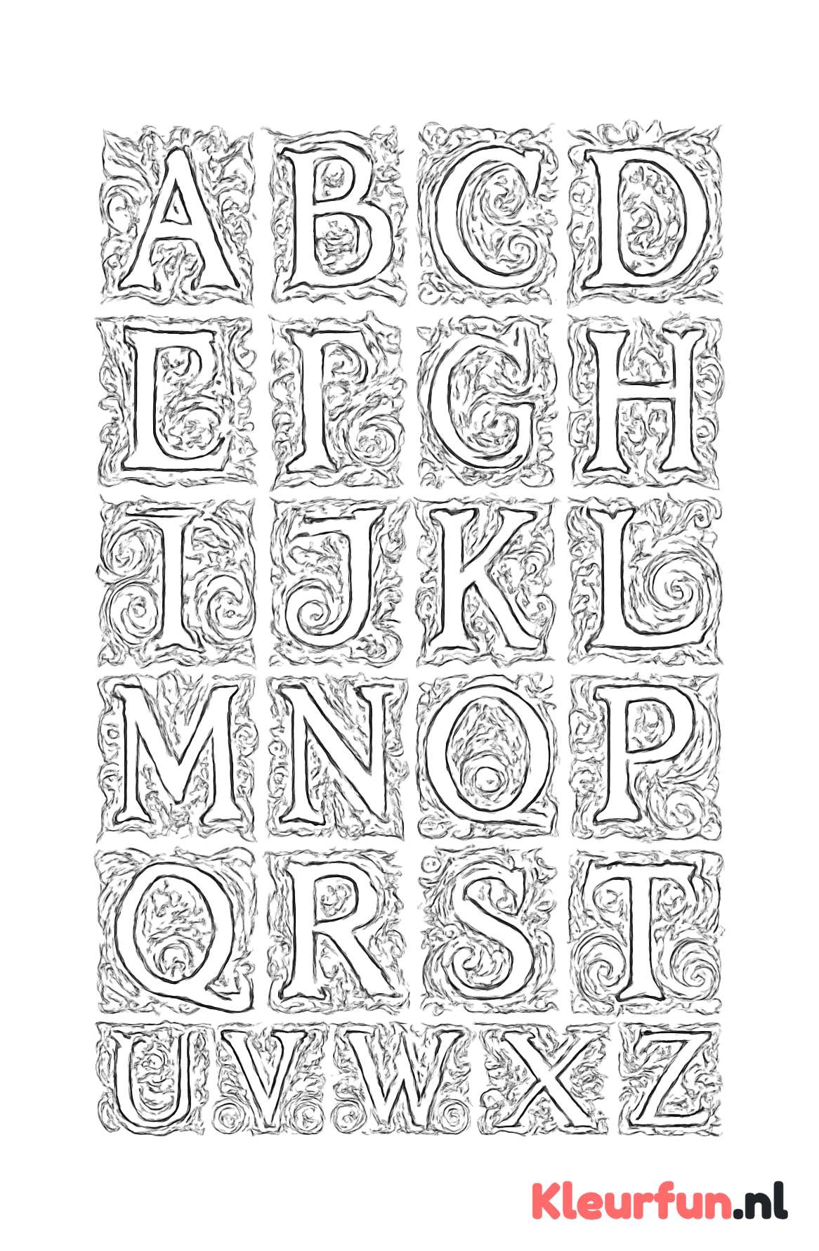 Hoofdletters alfabet met sierlijke ornamenten