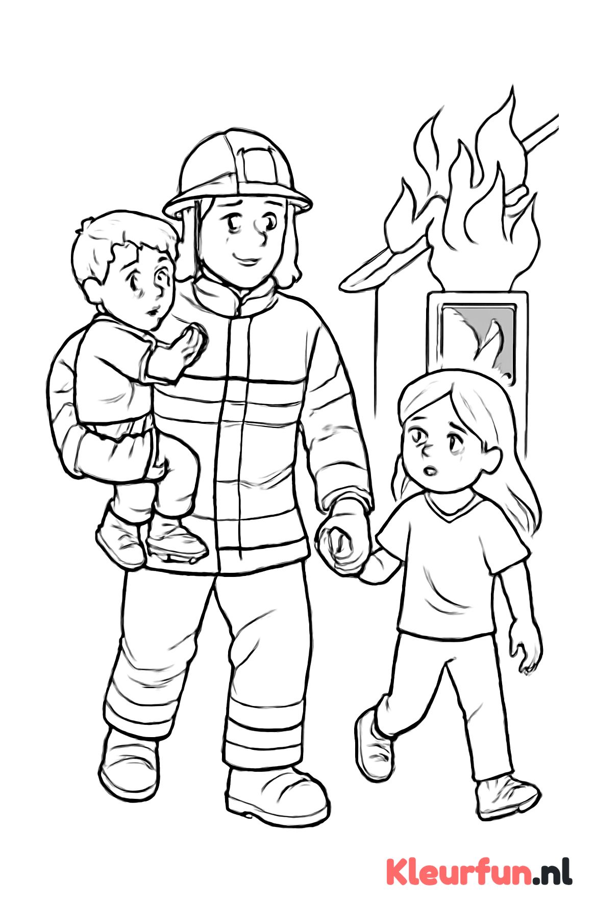 Brandweerman redt kinderen uit brand