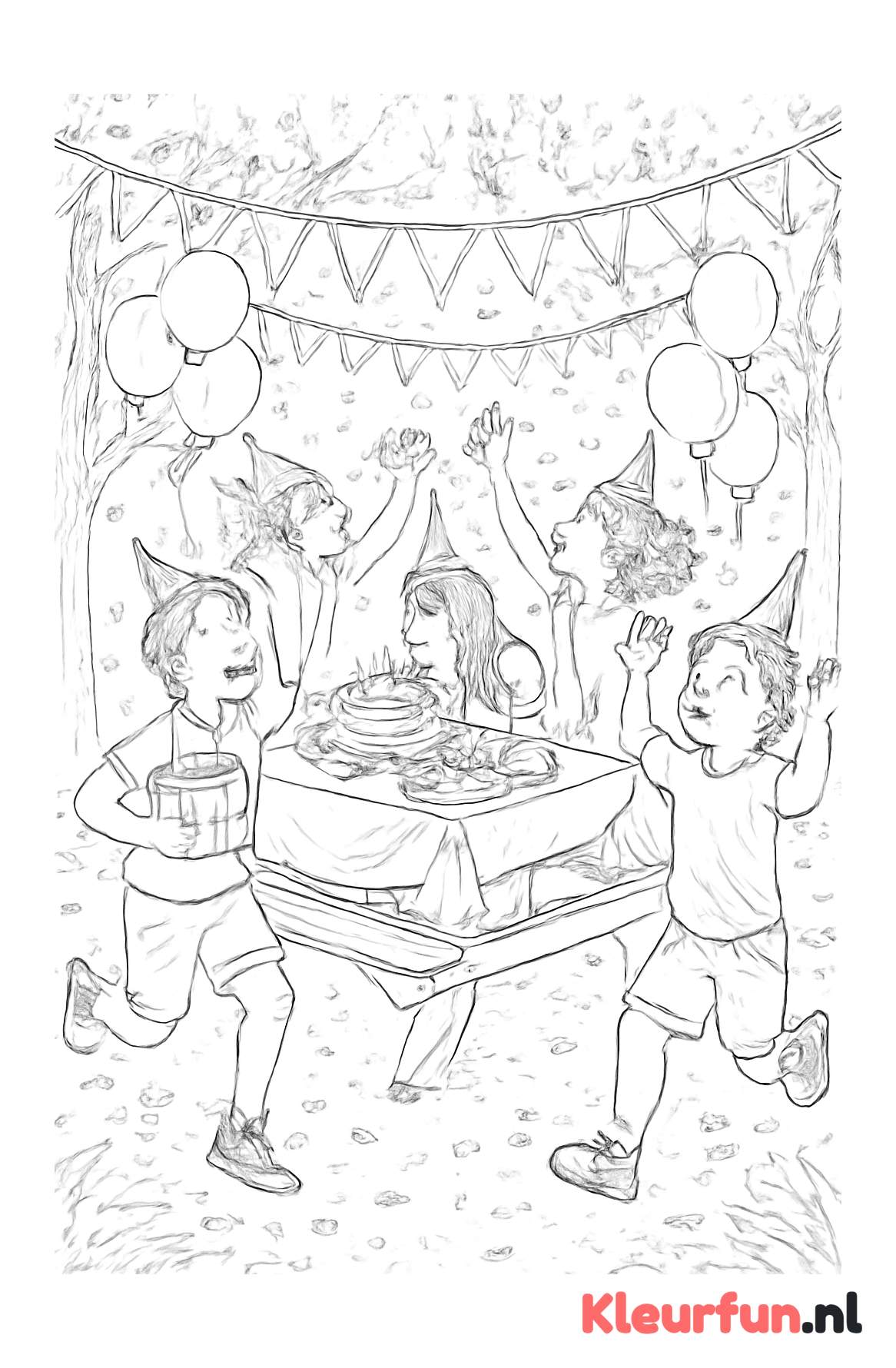 Buiten verjaardagsfeest met spelende kinderen