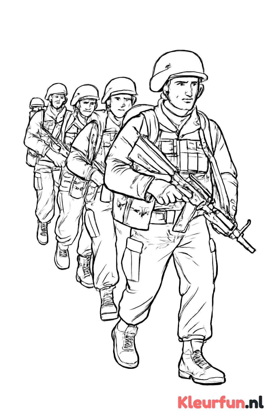 Groep soldaten marcherend