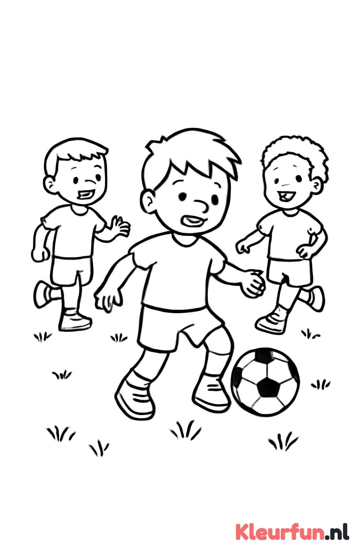 Jongens spelen voetbal