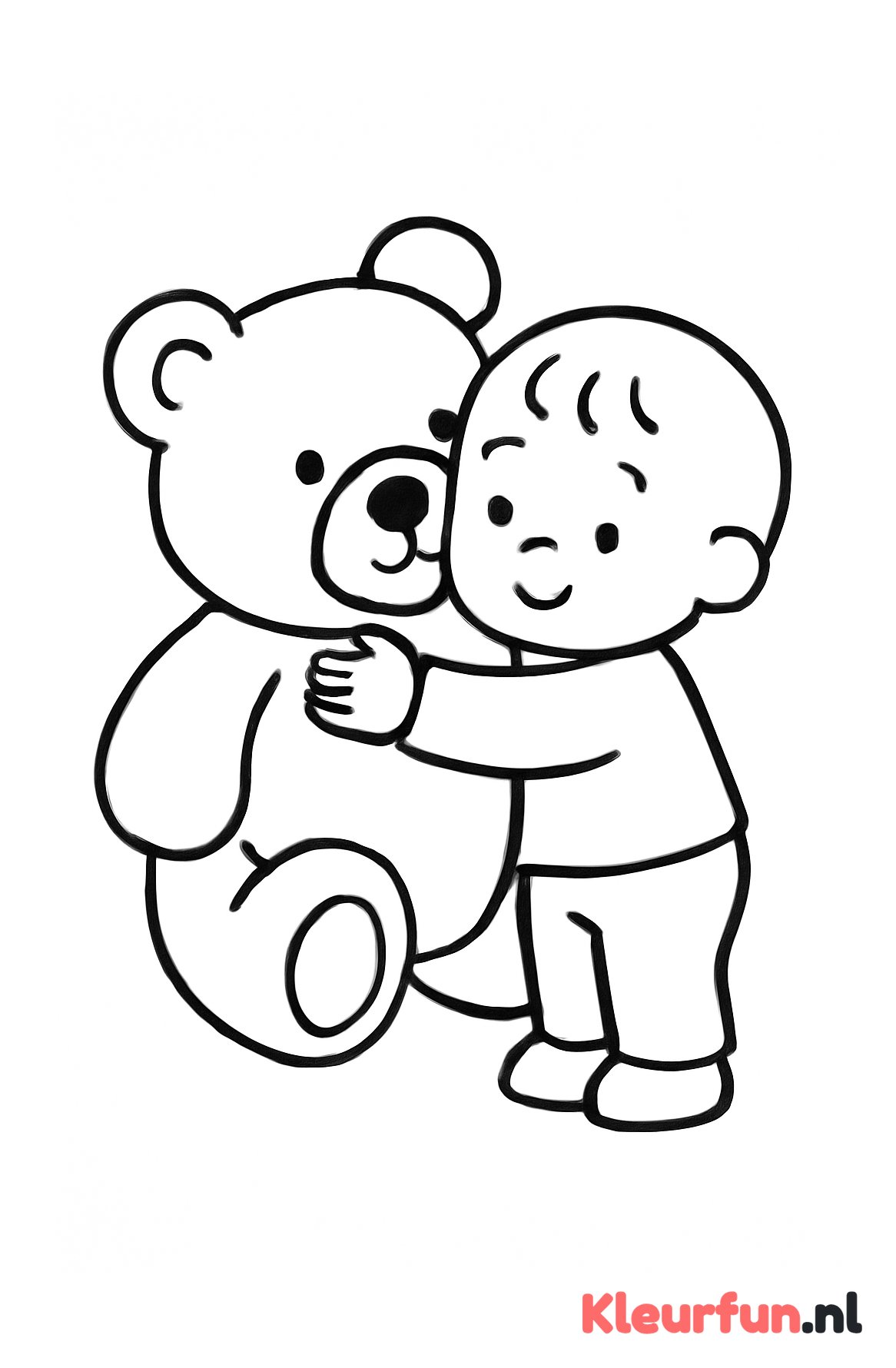 Kind knuffelt met teddybeer