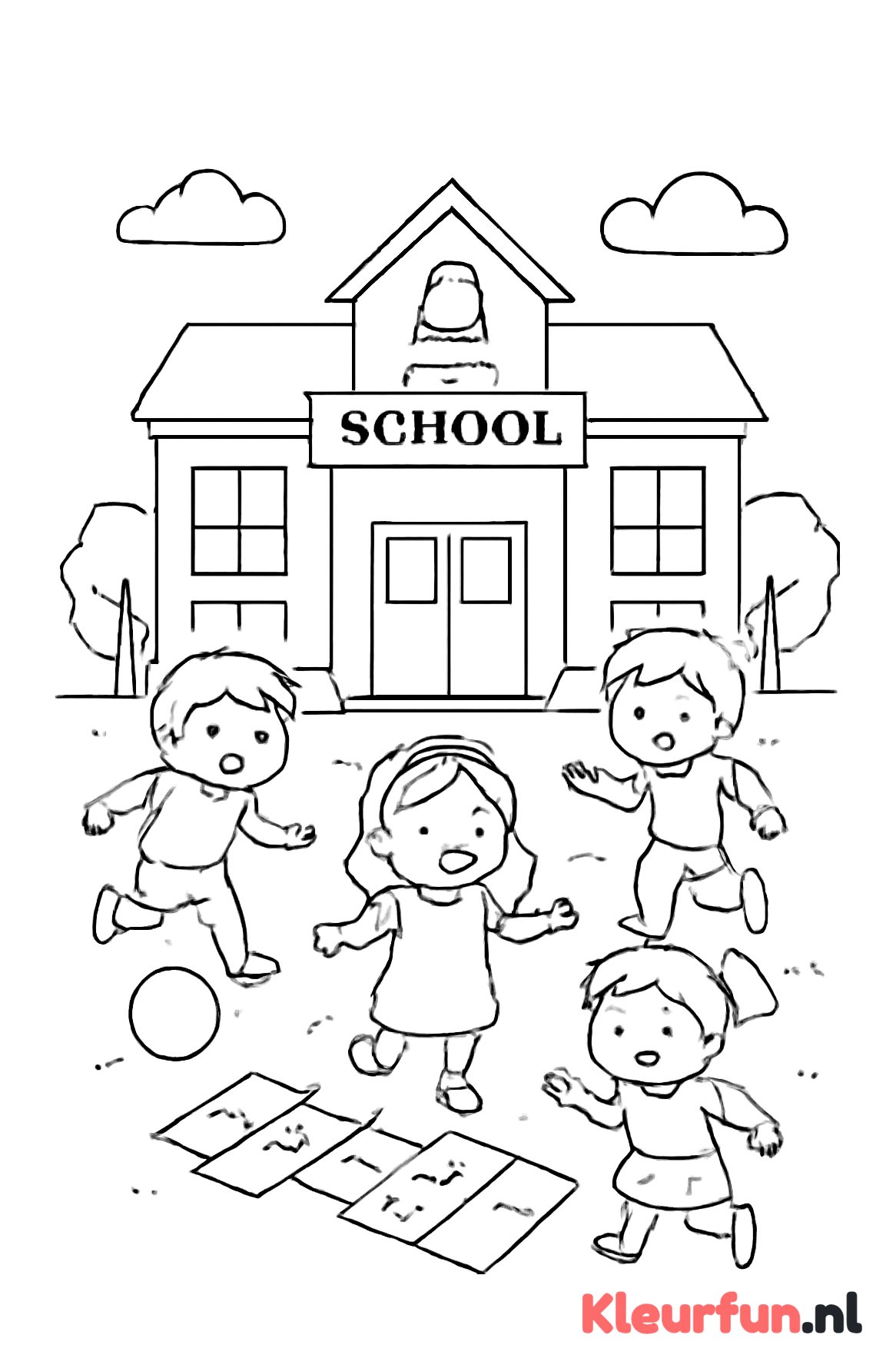 Kinderen spelen buiten op het schoolplein