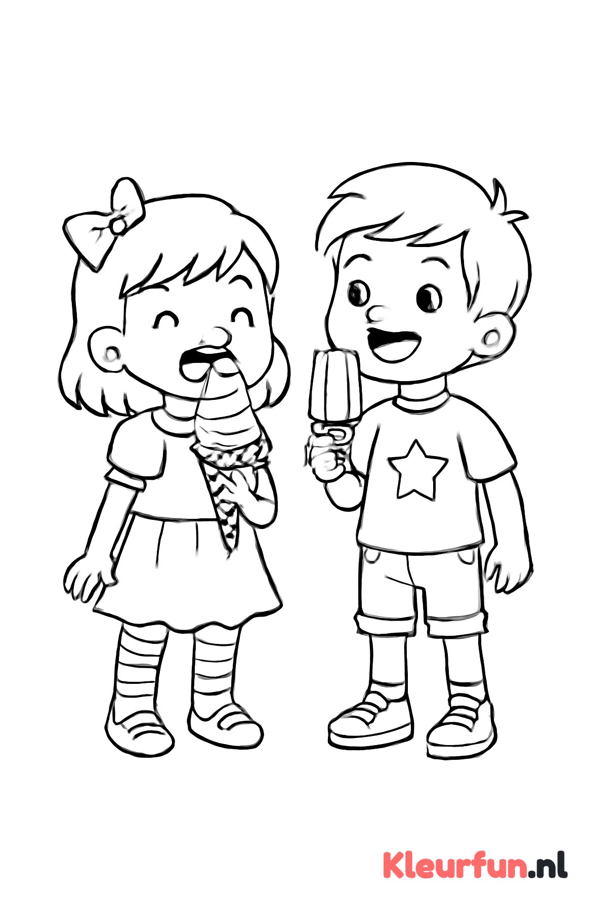 Kinderen eten ijsjes
