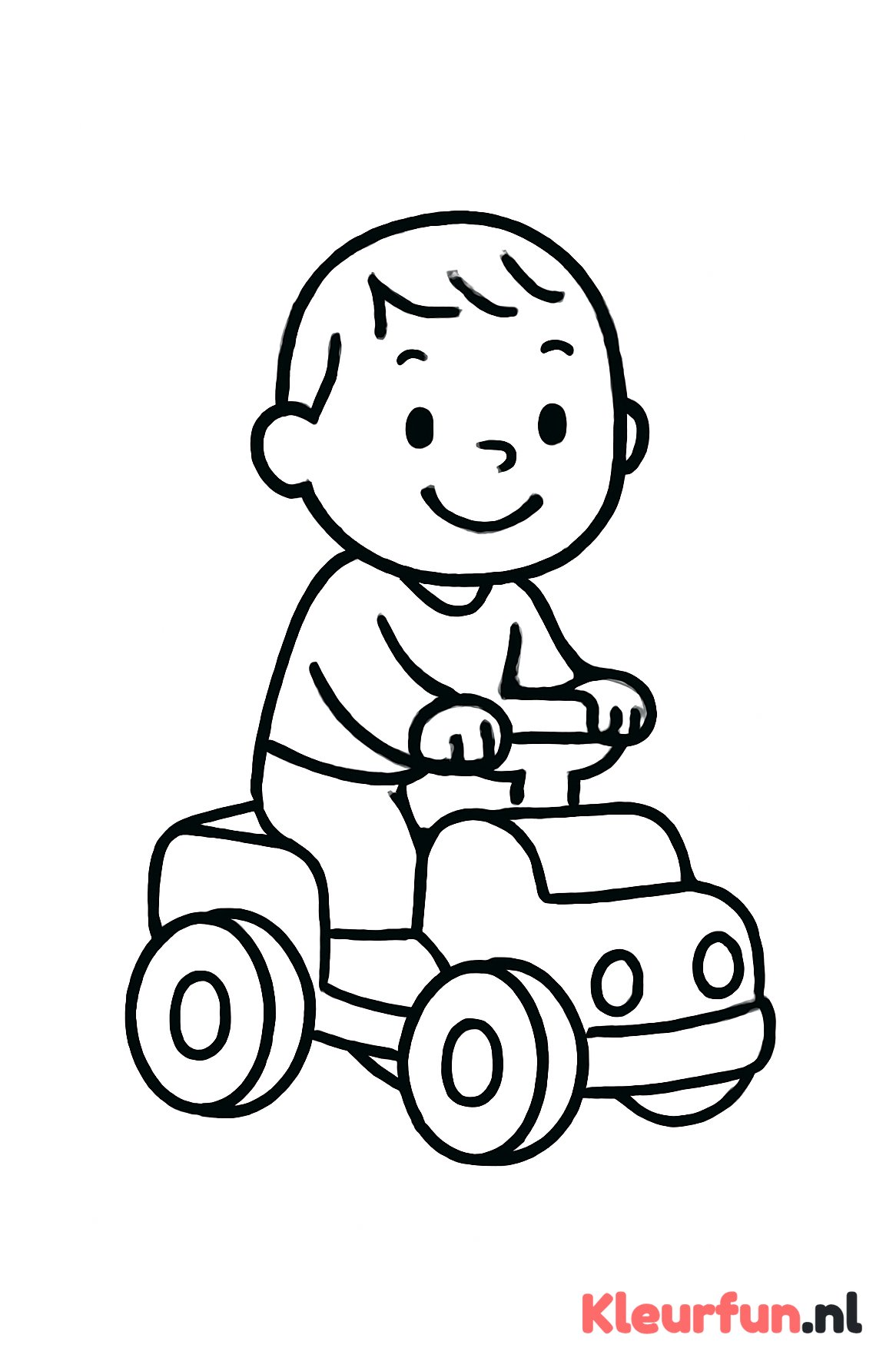 Kindje op speelgoedauto