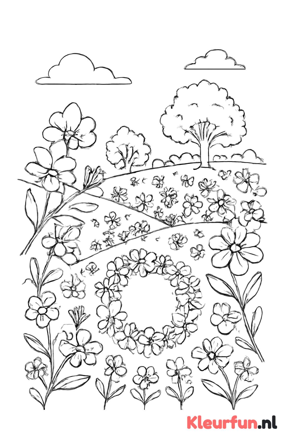 Bloemrijke tuin op glooiende heuvel