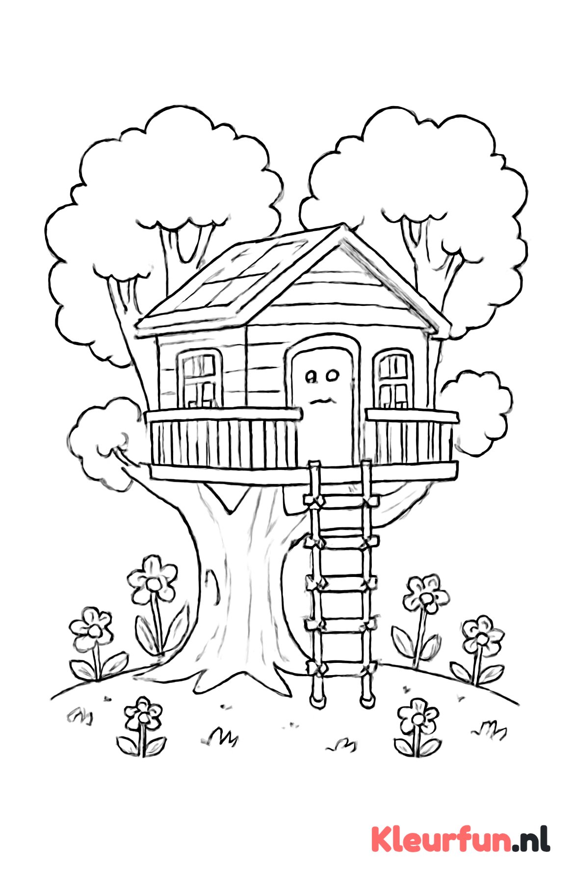 Boomhut met veranda en touwladder
