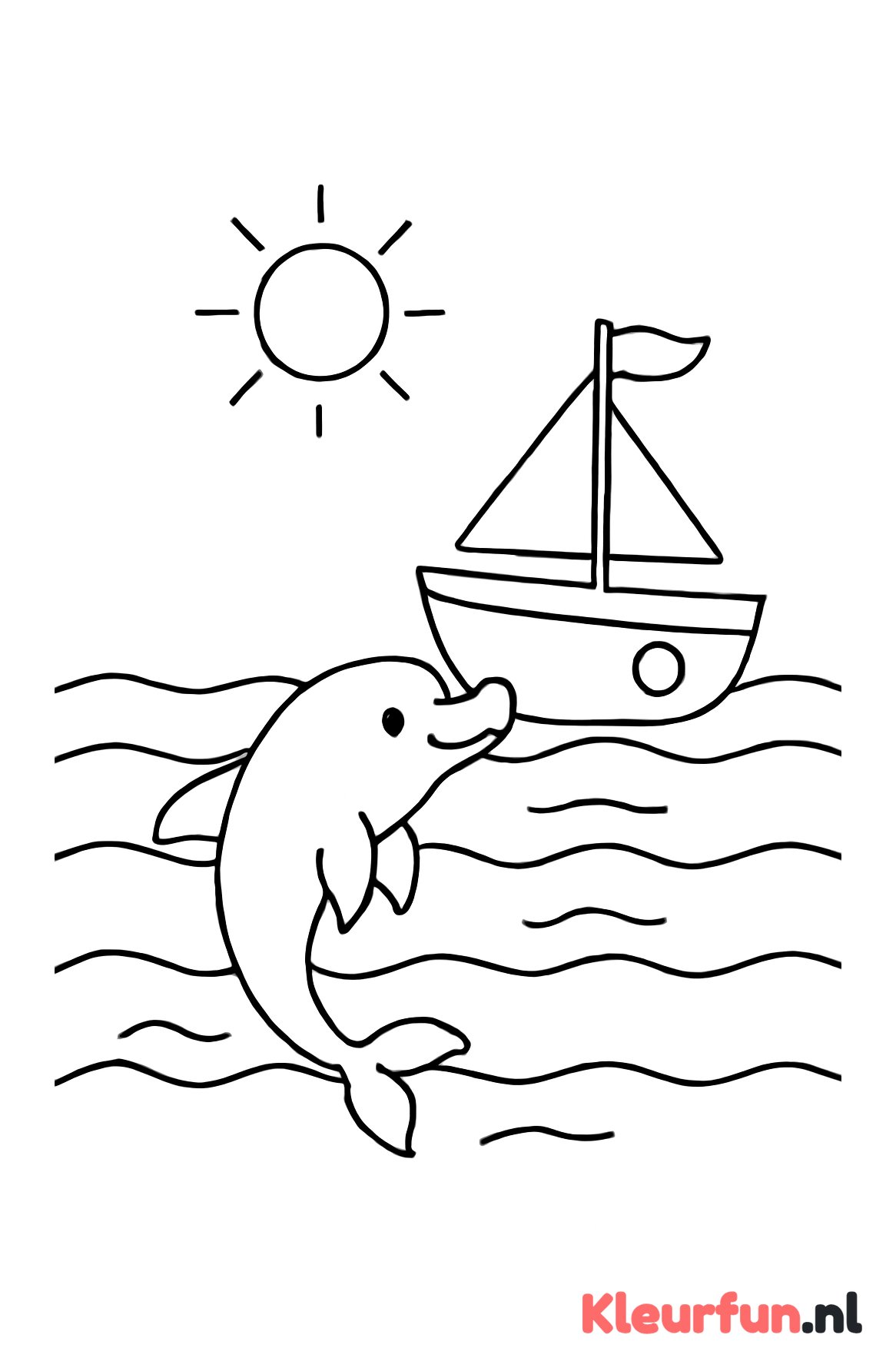 Dolfijn zwemt naast boot