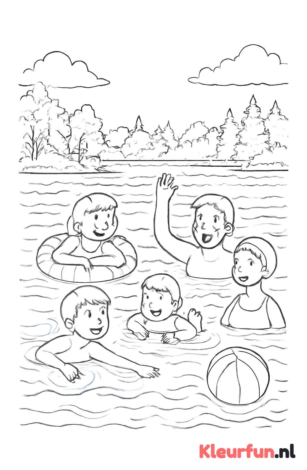 Familie geniet samen in het natuurmeer