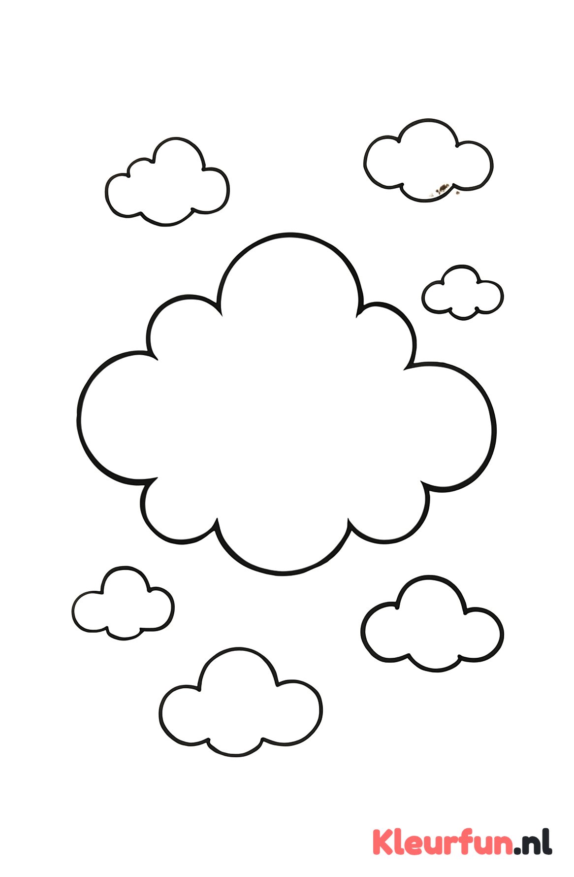 Grote pluizige wolk met kleine wolkjes