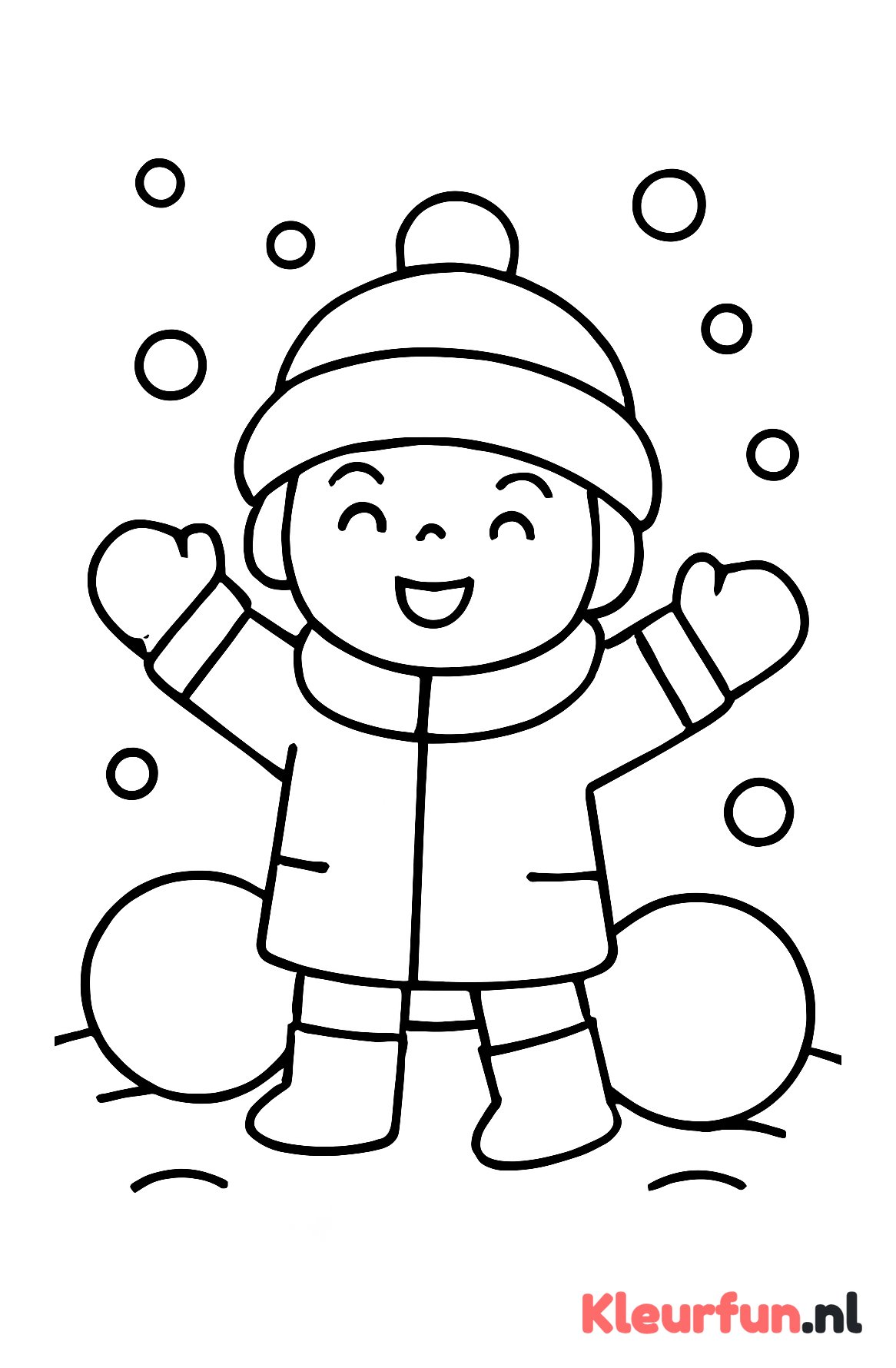 Kind speelt in de sneeuw