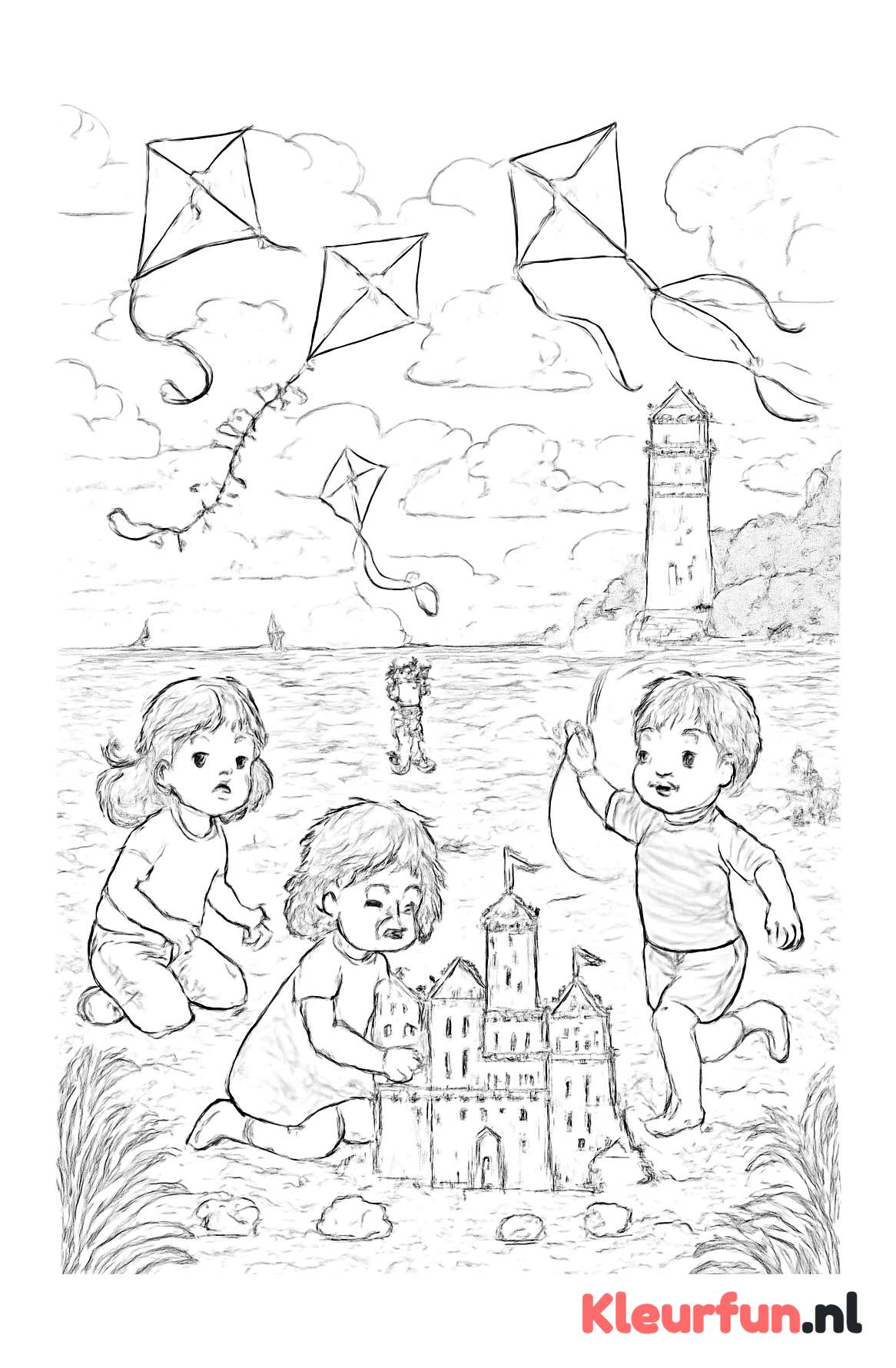 Levendig strandleven met vuurtoren en vliegers