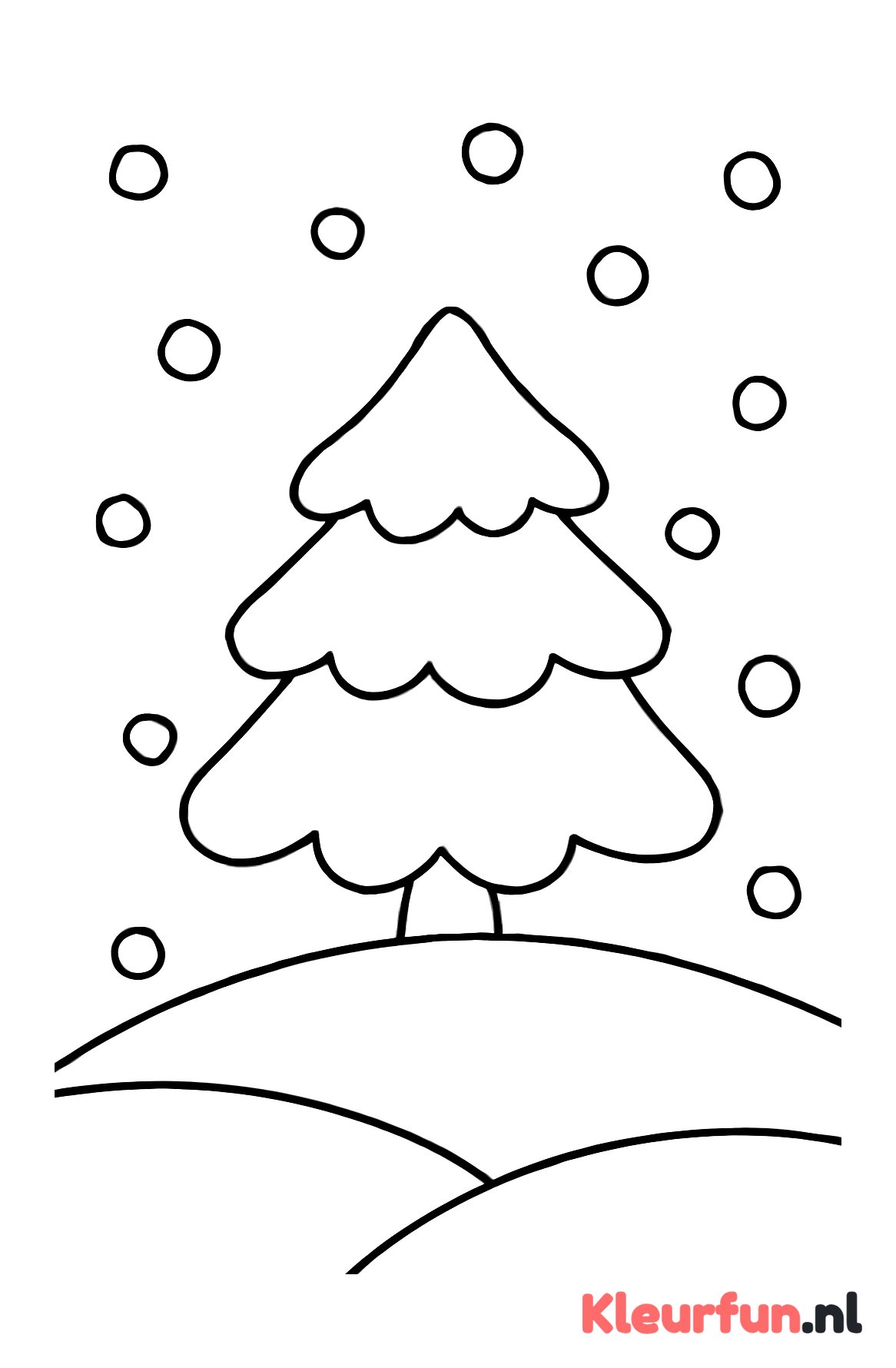 Eenvoudig sneeuwlandschap met grote dennenboom