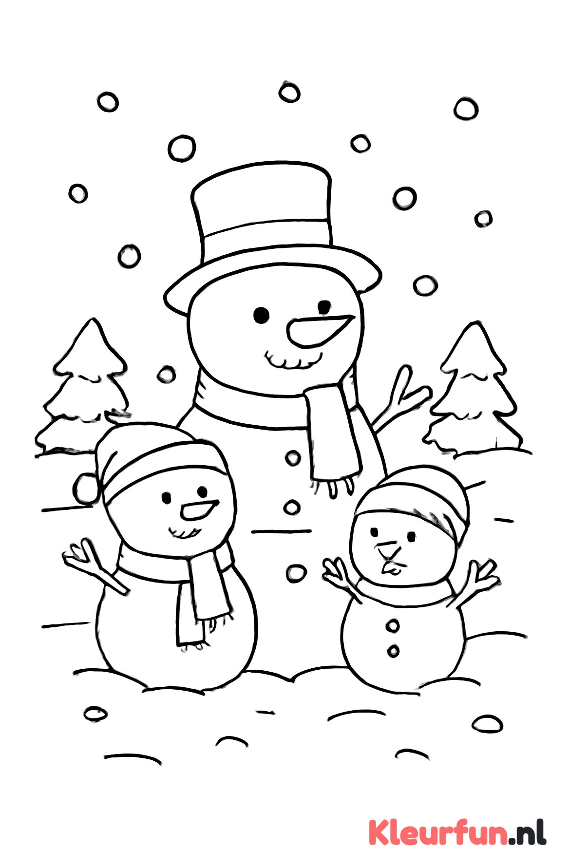 Sneeuwmanfamilie in de sneeuw