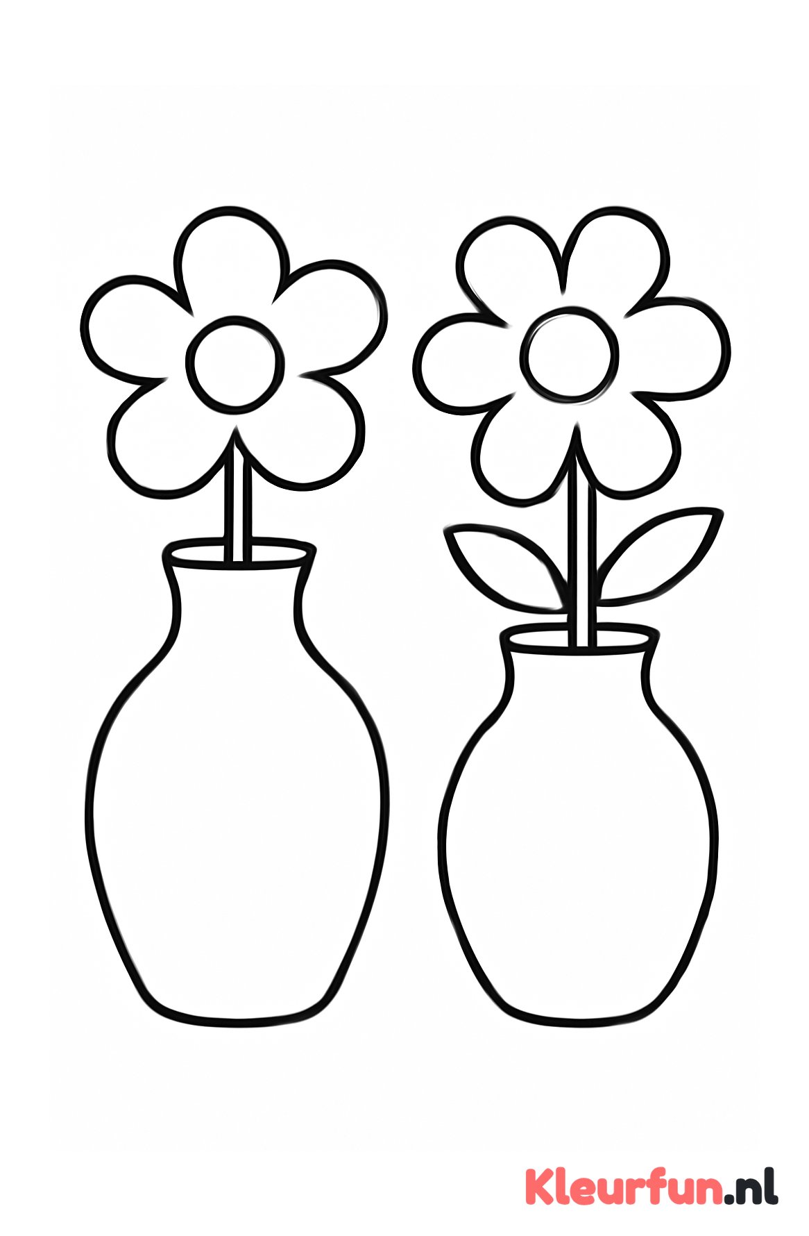 Twee vazen met bloemen voor peuters