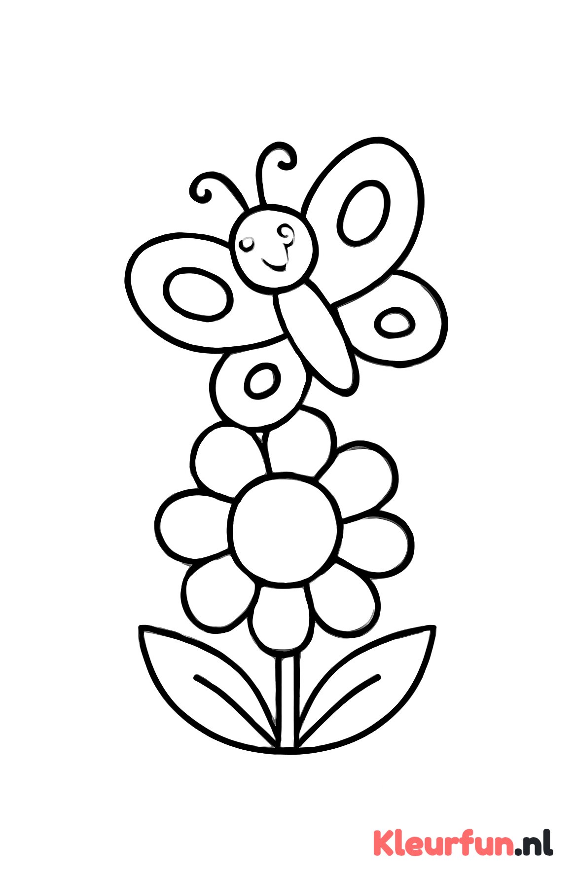 Vlinder boven bloem
