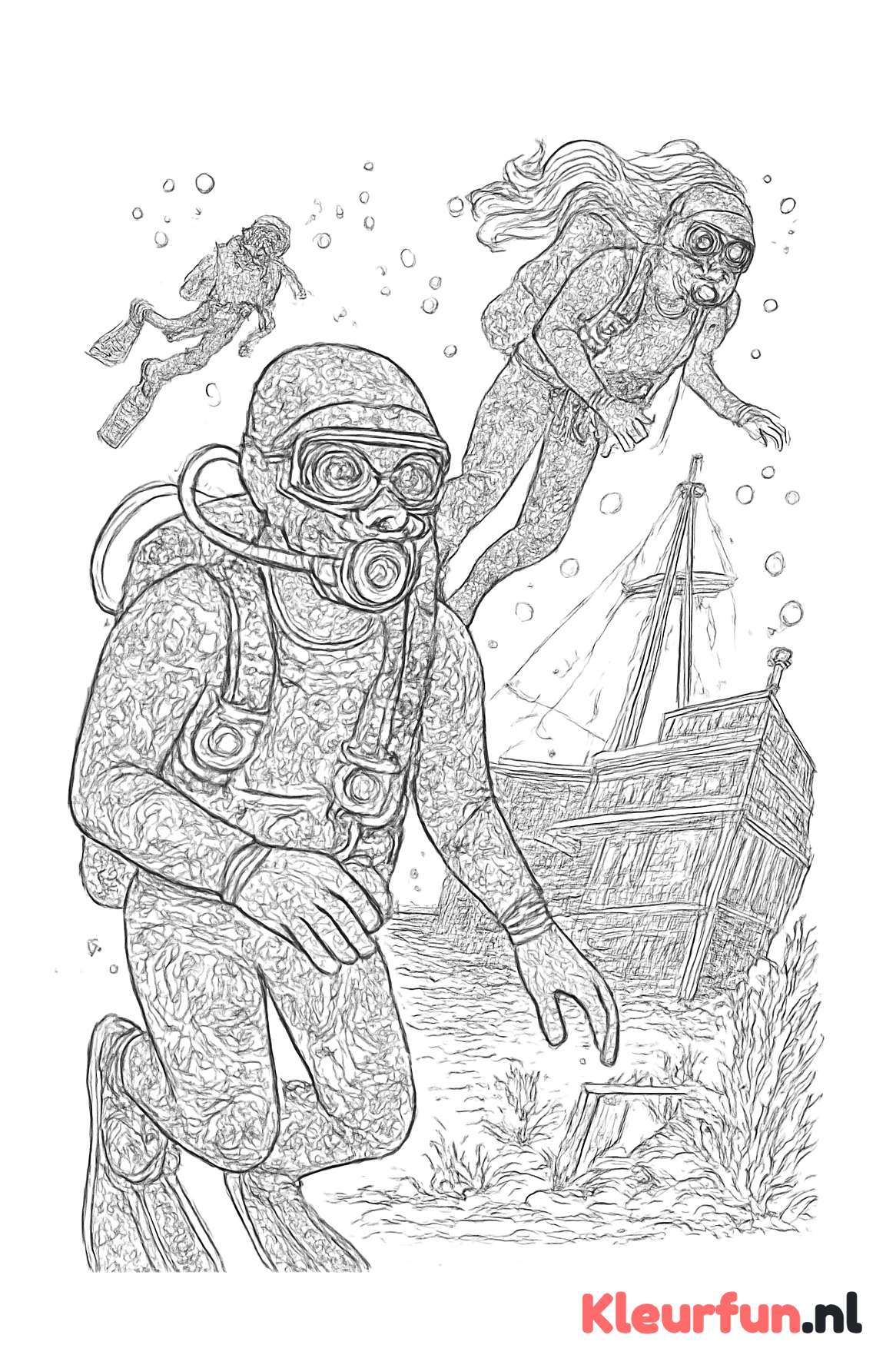 Duikers bij een scheepswrak