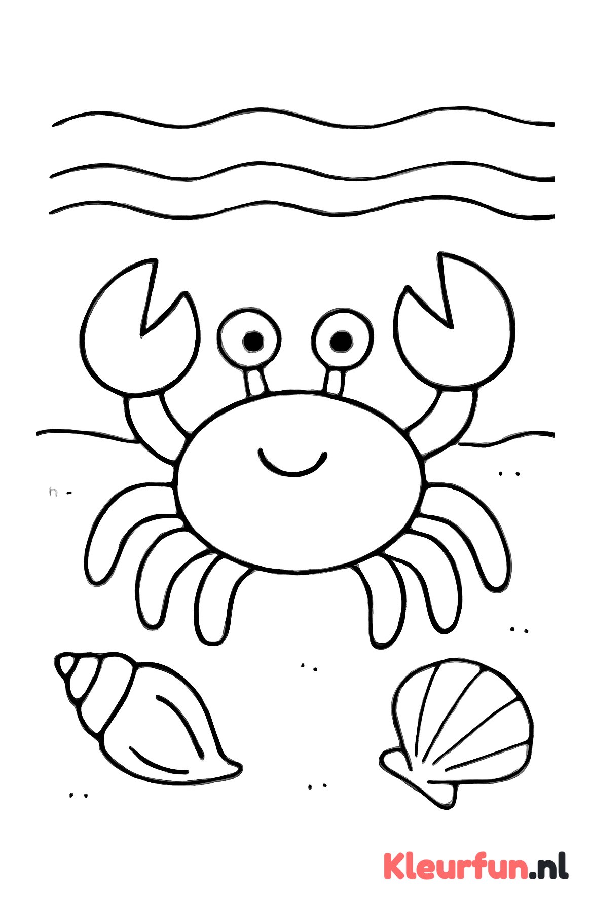 Eenvoudige krab bij zand en zee