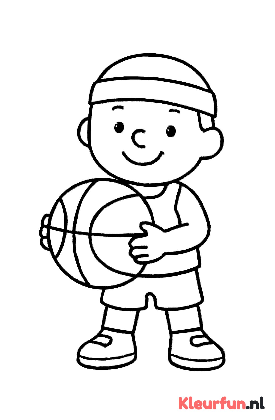Glimlachende basketballer met bal