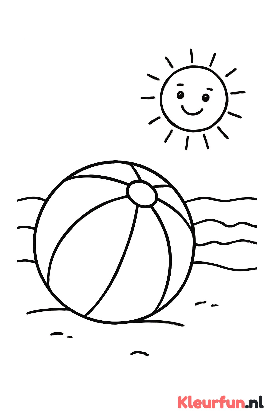 Grote strandbal op het strand