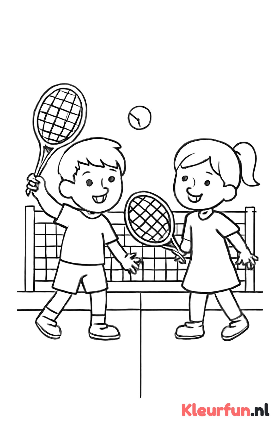 Jongen en meisje spelen tennis
