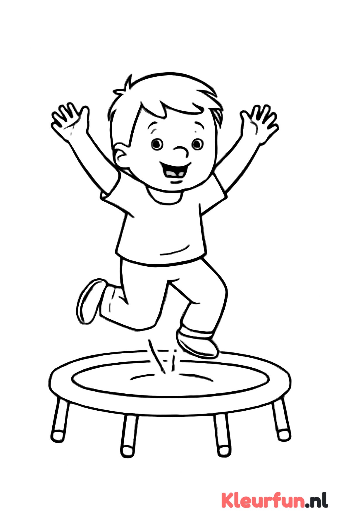 Kleuter springt op trampoline