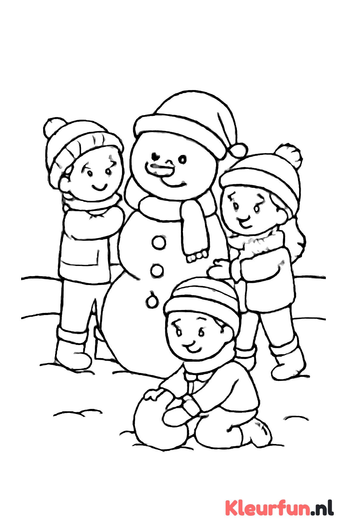 Kinderen maken een sneeuwpop