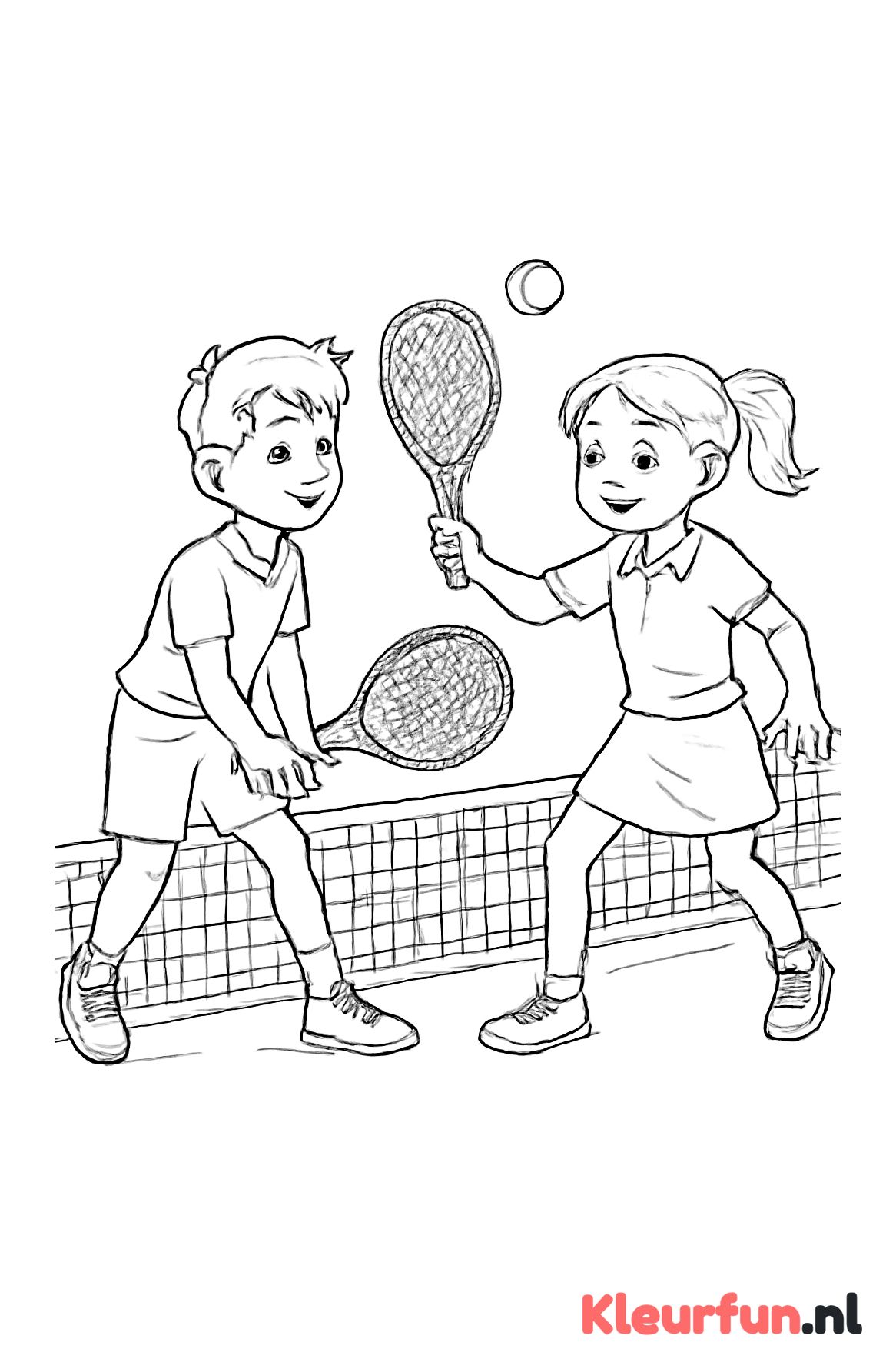 Tenniswedstrijd tussen kinderen