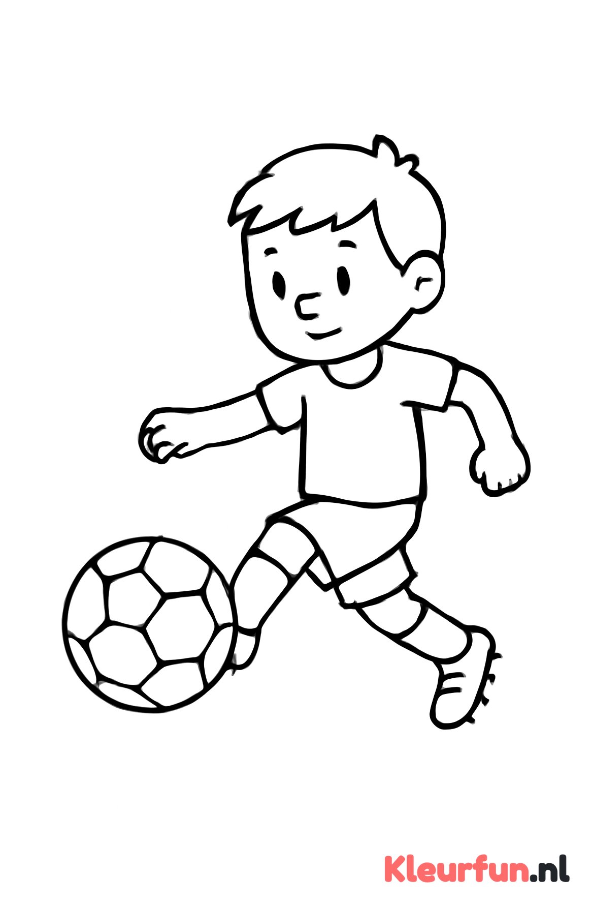 Voetballer trapt de bal