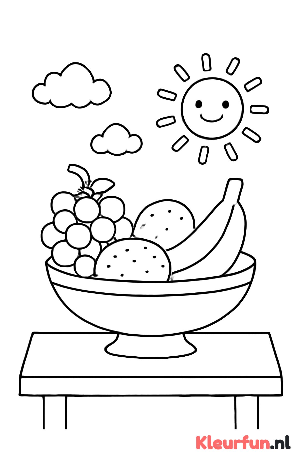 Fruitschaal op tafel met verschillende vruchten