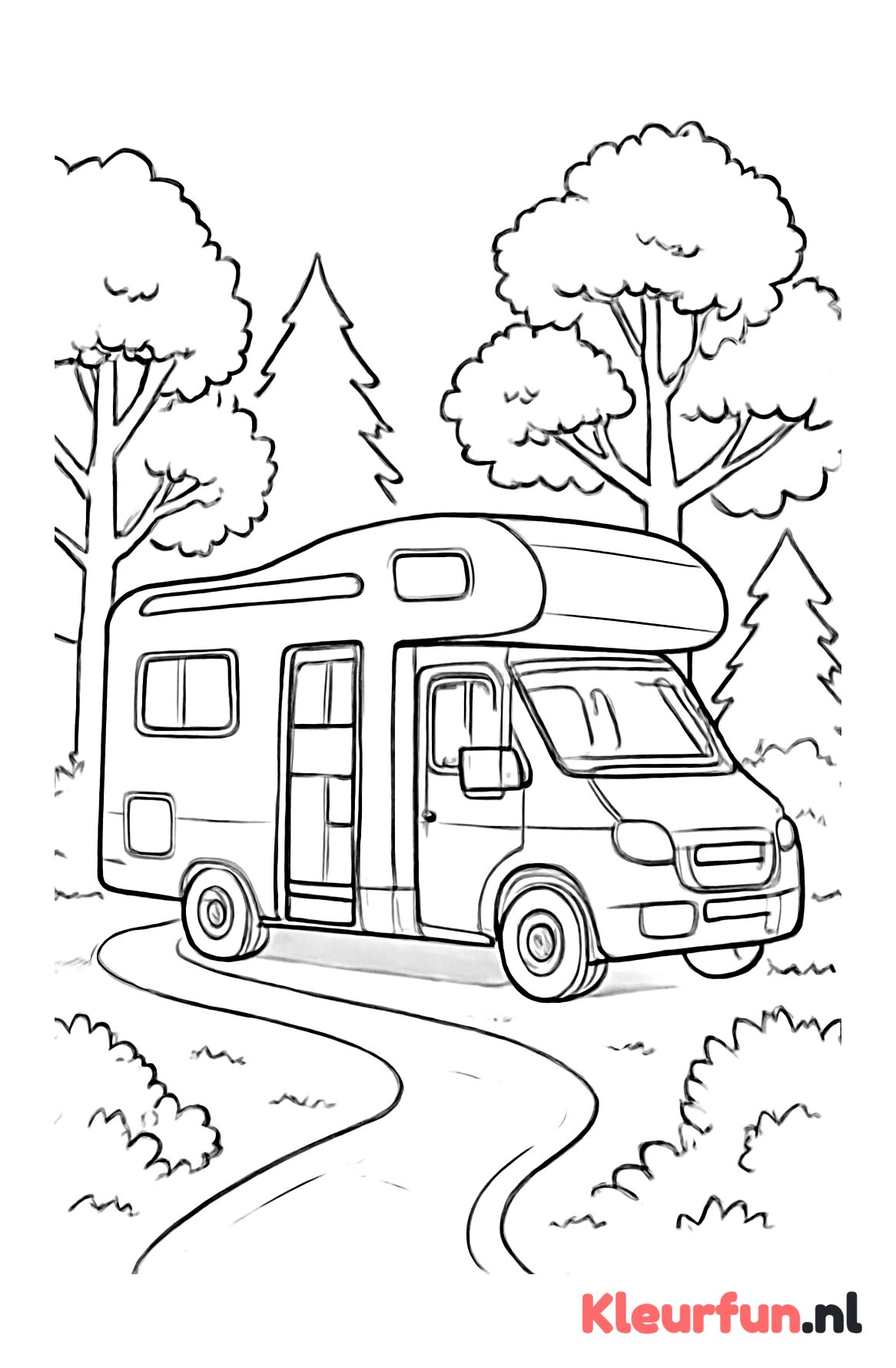 Camper in bosrijke omgeving
