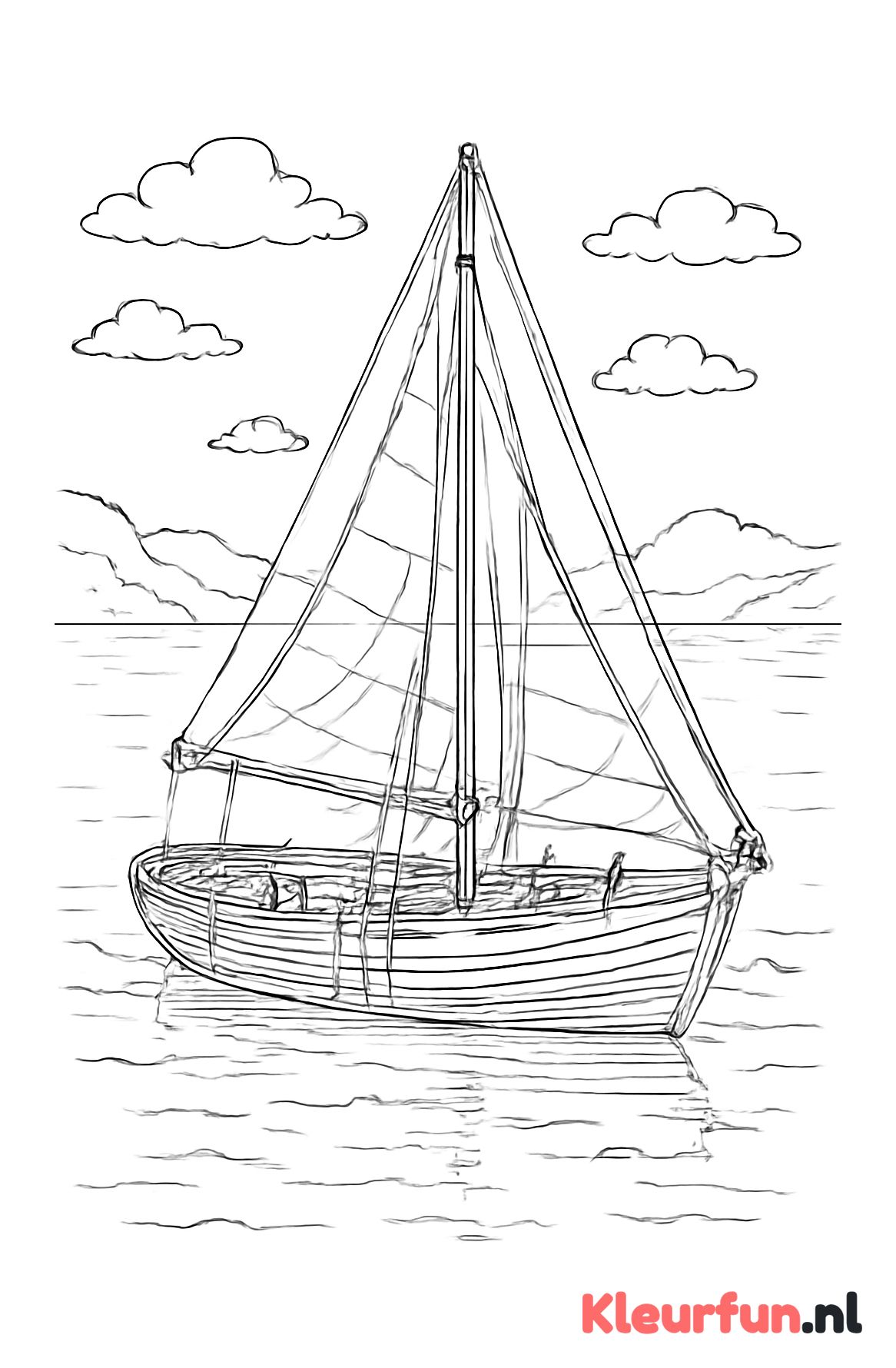 Klassieke houten zeilboot in baai