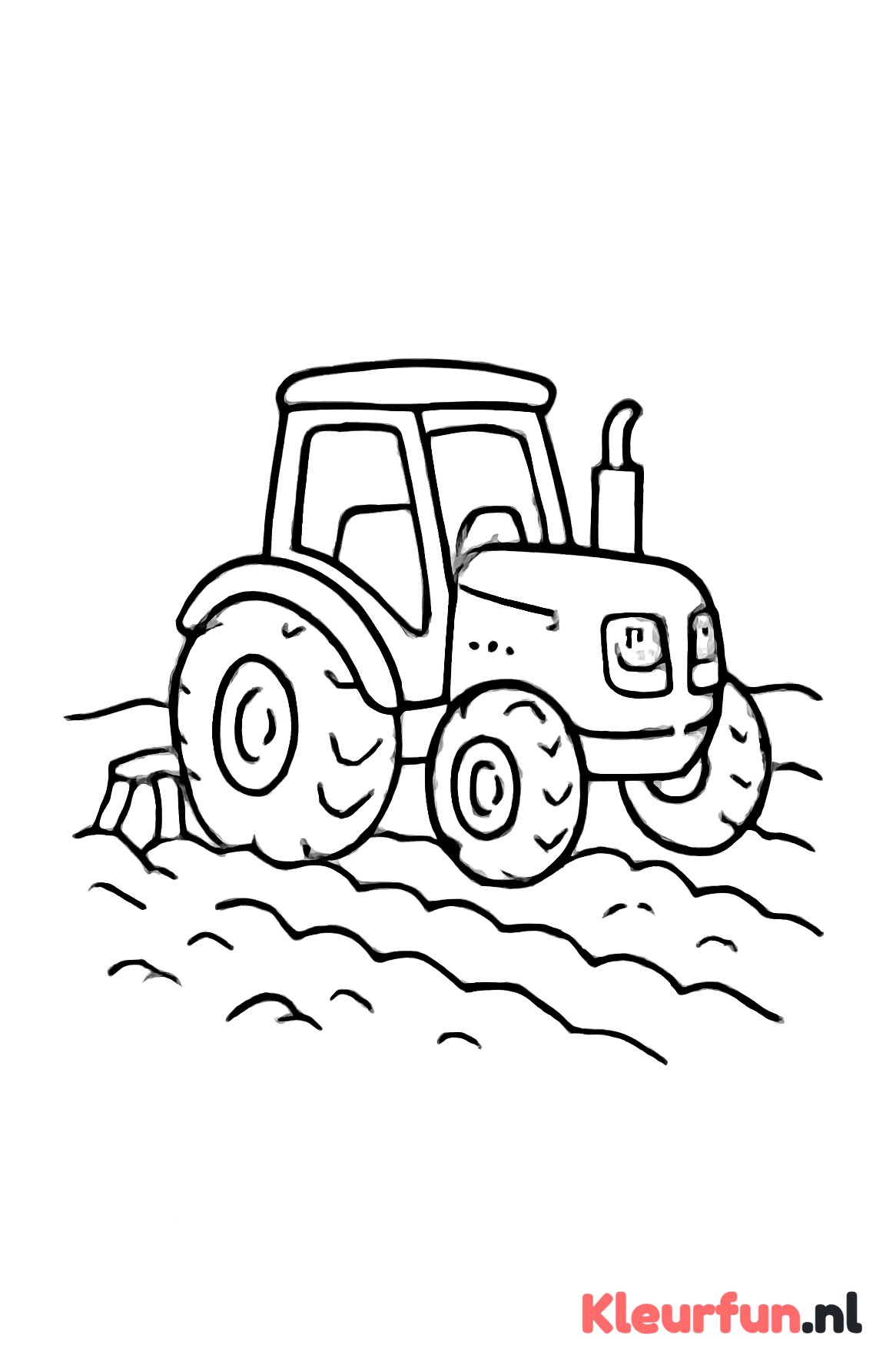 Kleine tractor die land bewerkt