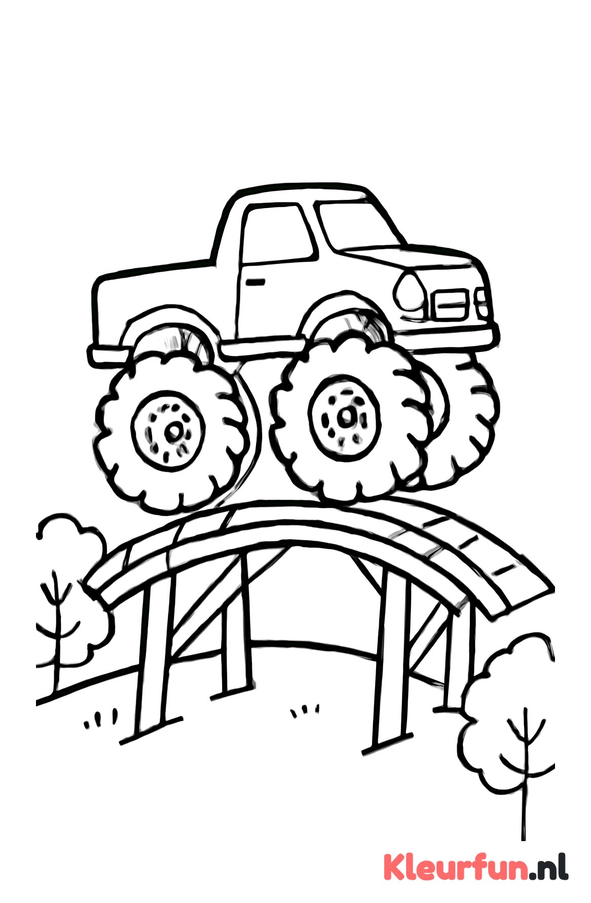 Monstertruck op houten brug