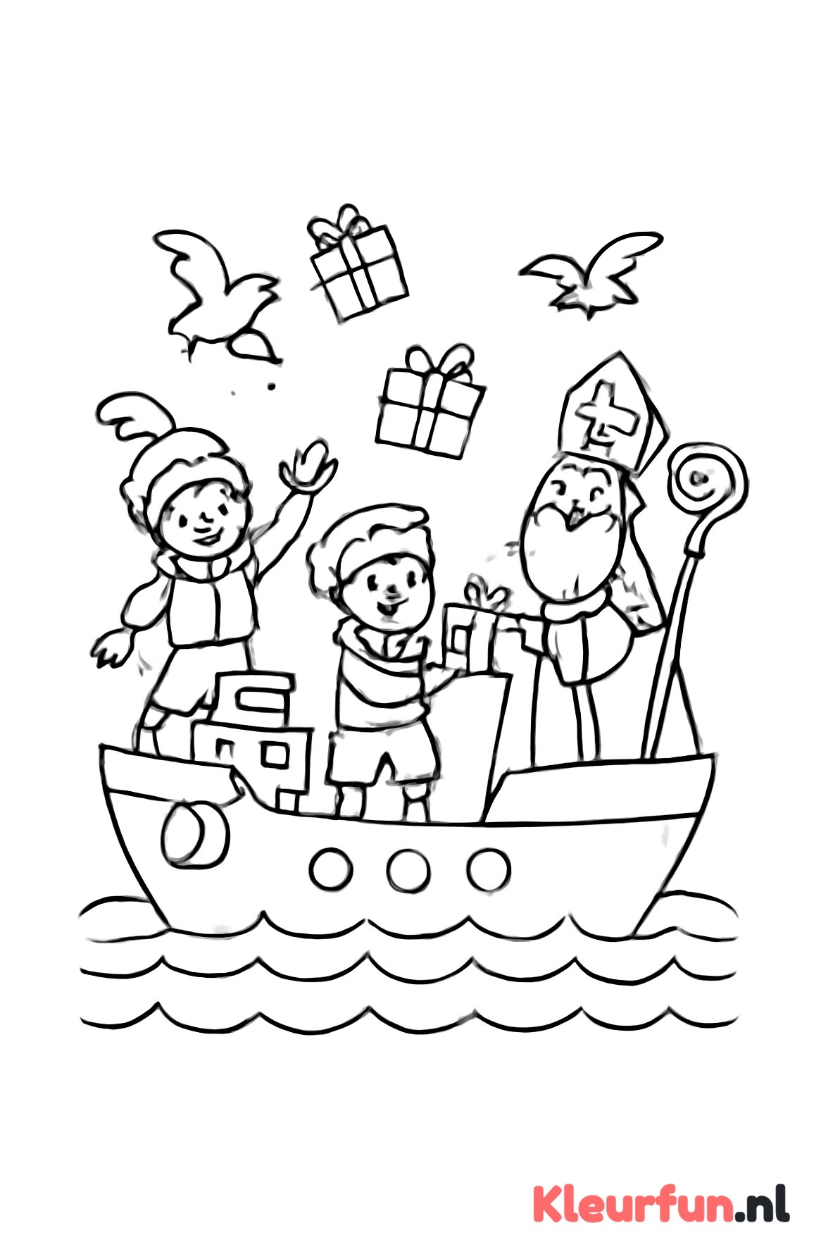 Pakjesboot met Sinterklaas en Pieten op zee